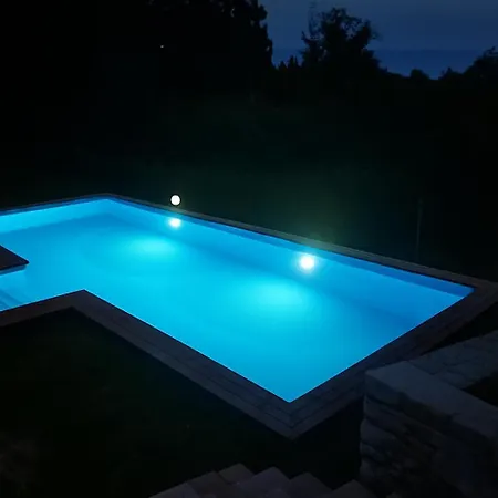 Felix With Spectacular Pool In Oasis Villa Opatija