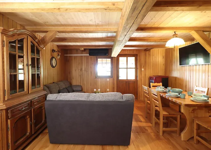 Felix With Spectacular Pool In Oasis Opatija