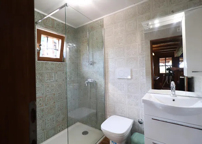 Felix With Spectacular Pool In Oasis *